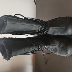 EUC Keen Helena boots women  size 9.5 BLACK snow winter